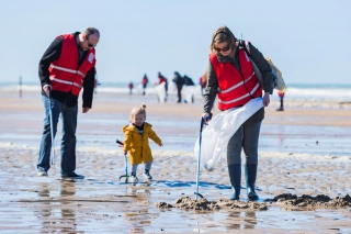 Fast Forward lance un appel au plogging local