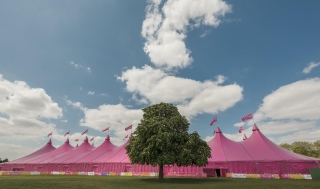 Pink Galaxy perfecte setting voor MoonWalk London