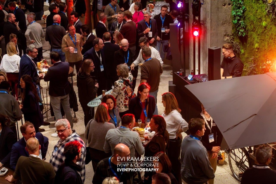 Un drink de Nouvel An réussi au Meeting Lab de Gand