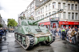 Sylvester crée une commémoration émouvante de la libération d’Anvers