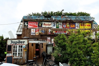 Fast Forward et Kroegtijgers lancent la toute première Journée nationale des Cafés