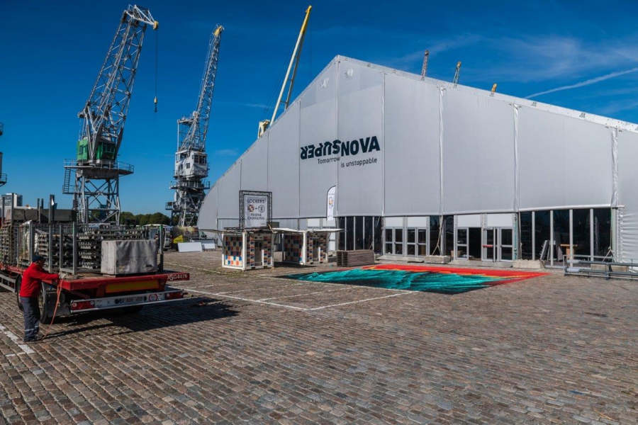 7.500 m² Veldeman tenten voor eerste editie techfestival SuperNova