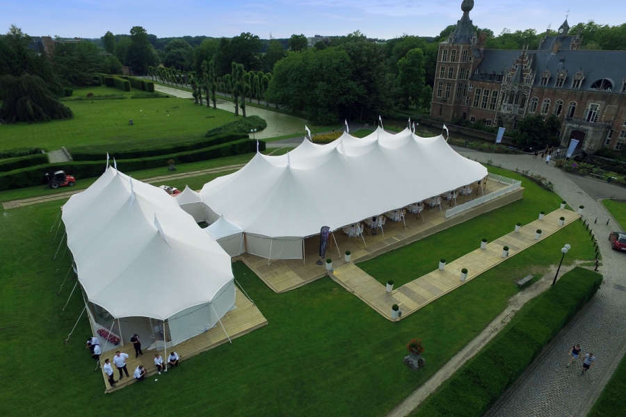 Organic-Concept bouwt zijn grootste Silhouette tent op voor KU Leuven