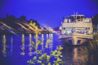 Votre réception de fin d’année dans le cadre enchanteur du bateau ‘Le SAX’