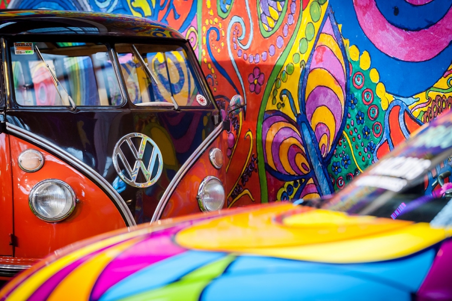 &quot;VW Love Bugs - Arts &amp; Publicity Cars&quot;…in the spotlight in Autoworld Brussel