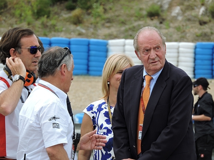 Juan Carlos feliciteert HD*LEDSHINE op Grand Prix van Jerez