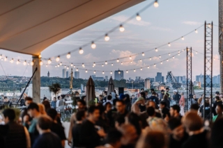 De rooftop van SILO Brussels is de ultieme plek voor een zomerevent